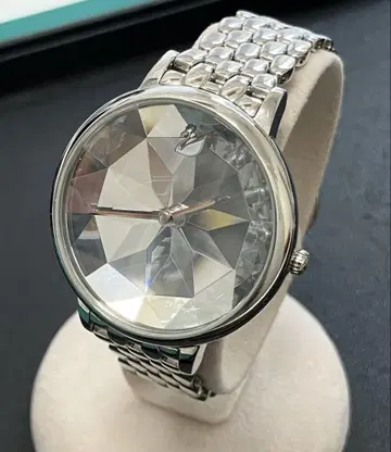 SWAROVSKI 크리스탈 레이크