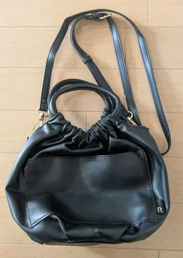 ROOTOTE 블랙 숄더백