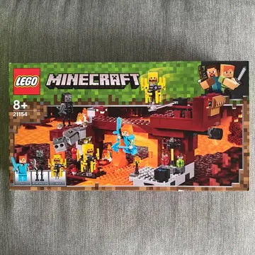 미사용 새상품 LEGO 마인크래프트 네더의 모험 21154 할인했습니다