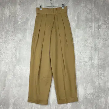 와이드 턱 팬츠 슬랙스 바지 베이지 계열 카멜 벨크로 테이프