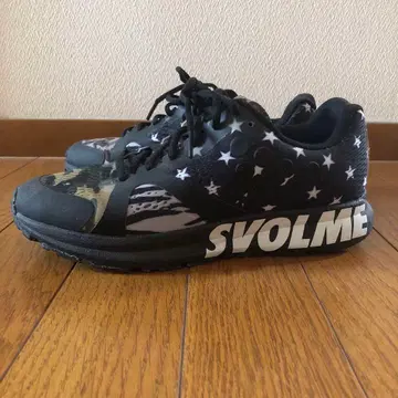 SVOLME 풋살, 러닝화