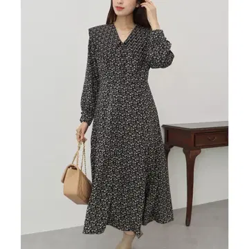 BLUEEAST 블루이스트 빅 칼라 원피스 꽃무늬 롱 원피스