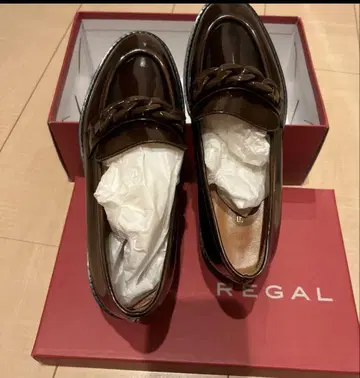 REGAL 브라운 로퍼 꼬임 디자인