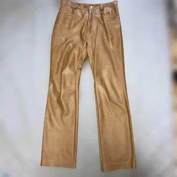 컨디션 최상 미사용품에 가까운 가죽 플레어 팬츠 베이지 w72cm