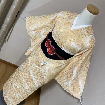 부드러운 주황색에 구름과 겐지 자동차 아오이가이하 코몬