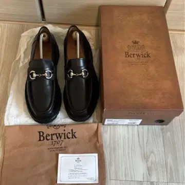 Berwick 1707 블랙 로퍼 5387 UK 6