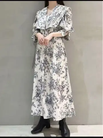 [ 새상품급 ] 빅 컬러 클래시컬 프린트 원피스
