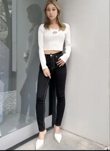 [ 미사용 새상품 ] GYDA 하이웨스트 원 워시 스키니 팬츠