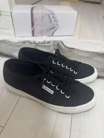 [ 새상품급 ] SUPERGA 블랙 스니커즈