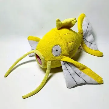 포켓몬 센터 나고야 갸라도스 색이 다른 봉제 인형