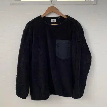 UNIQLO 엔지니어드 가먼츠 L 플리스