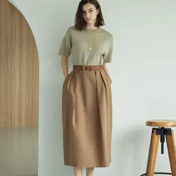 MilaOwen 미라 오웬 2023AW 2턱 세미 코쿤 롱 스커트
