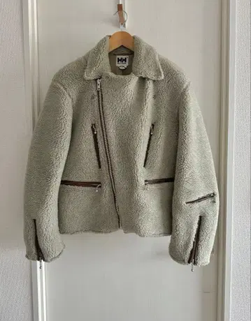 HELLY HANSEN 보아 가죽 라이더 자켓 정가 4만엔