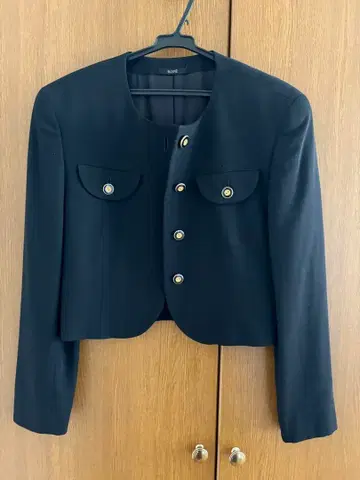 ROPE 노카라 숏 자켓