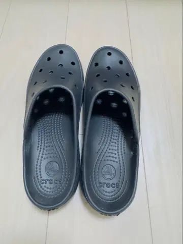 Crocs W9