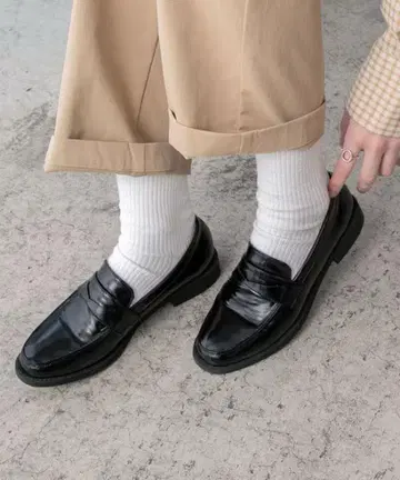 블랙 가죽 로퍼 슬립온