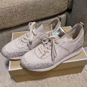 마이클코어스 새상품 스니커즈 6