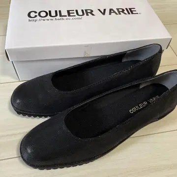 COULEUR VARIE 블랙 플랫슈즈 24EEE
