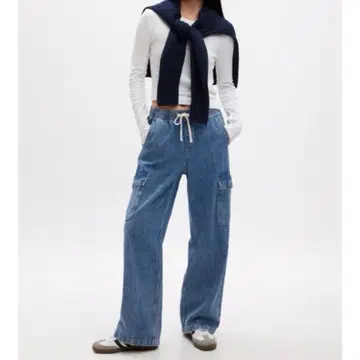 GAP 하이라이즈 와이드 풀온 데님 카고 사이즈 XS