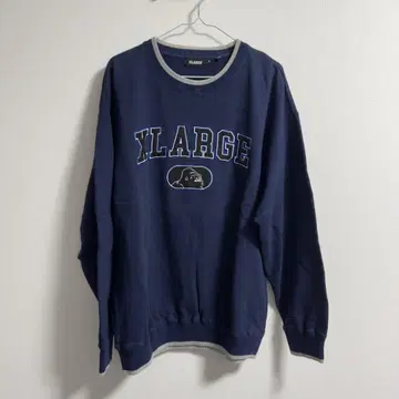 XLARGE 네이비 로고 트레이닝복 맨투맨