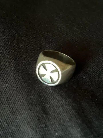 인디펜던트풍 실버 크로스 반지 15호 정도