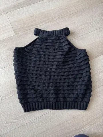 MEER. AMERICAN SLEEVE COTTON KNIT TOP