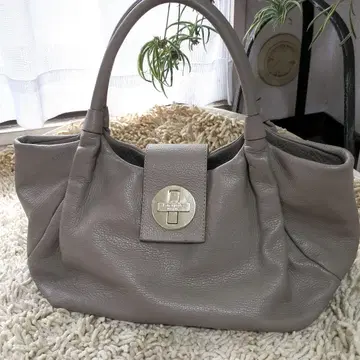 그레이 가죽 토트백