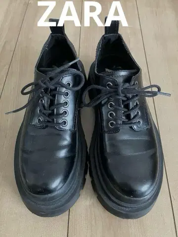 ZARA 블랙 통굽 레이스업 슈즈