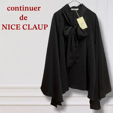 NICE CLAUP 리본 타이 부착 판초풍 상의 플레어 소매 블랙 F