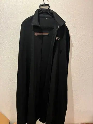 블랙 망토 프론트 클로징