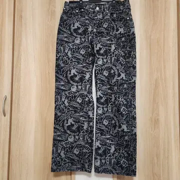 X-LARGE 34인치 올 패턴 데님