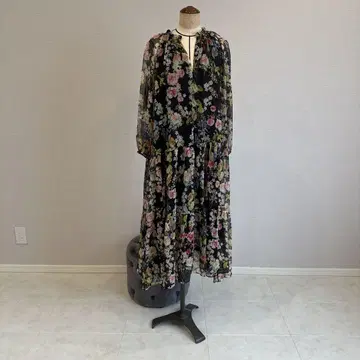 꽃무늬 롱 슬리브 원피스 ZARA