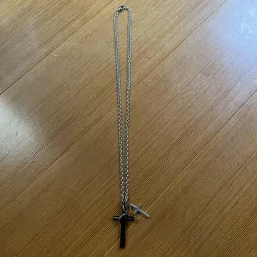 크로스 모티브 실버 목걸이