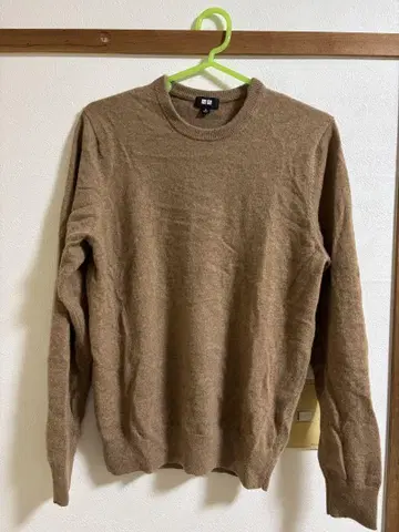 UNIQLO 캐시미어 100% 브라운 스웨터