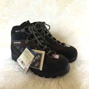 새상품 mont-bell 마운틴 크루저 600 23.5cm 와이드