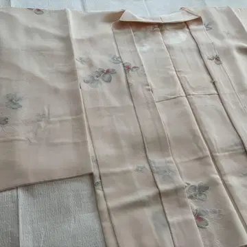 겉옷 옅은 핑크 하나 문 들어간 일본 의류