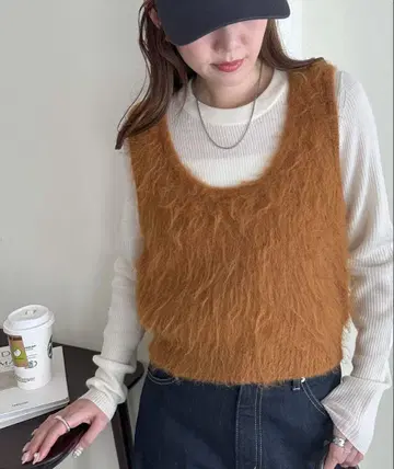 DISCOAT 샤기 U넥 베스트