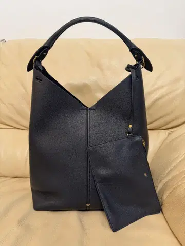 안야 힌드마치 빌드어백 네이비