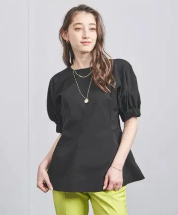 UNITED ARROWS 블랙 퍼프 슬리브 반팔 셔츠 블라우스 페플럼