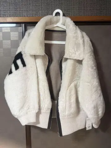 택 포함 새상품 GYDA 리버서블 에코 퍼 자켓