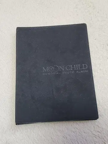 MOON CHILD 사진 앨범
