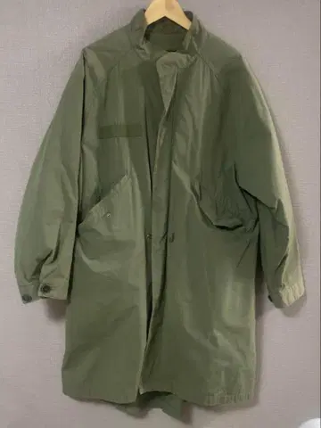 A.P.C 모즈 코트 카키 20AW M 사이즈