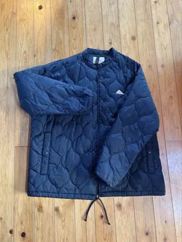 KELTY 블랙 퀼팅 자켓