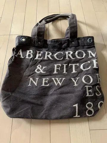 ABERCROMBIE & FITCH 토트백