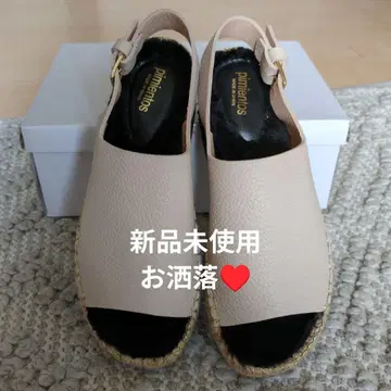미사용 퍼 샌들 모드 에자코모 23cm 스페인산