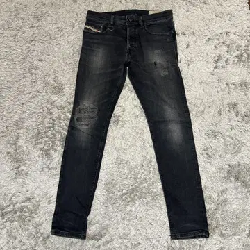 DEESEL 데미지 가공 다크 그레이 스키니 데님 30인치