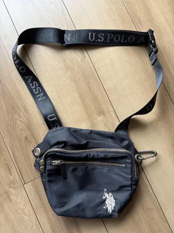 U.S. POLO ASSN. 블랙 숄더백