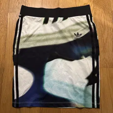adidas 그래픽 프린트 타이트 스커트 UK10