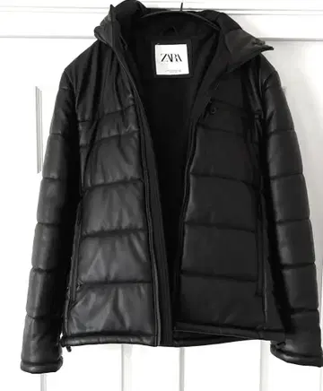 ZARA 인조 가죽 다운 자켓