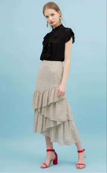 [ 새상품급 ] 유나이티드 도쿄 도트 캉캉 스커트 베이지 S